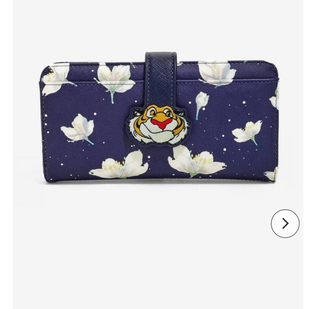 Loungefly Aladdin Wallet🌙💜